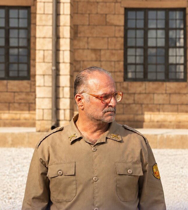 گریم حمید ابراهیمی در نقش یک پزشک اسیر