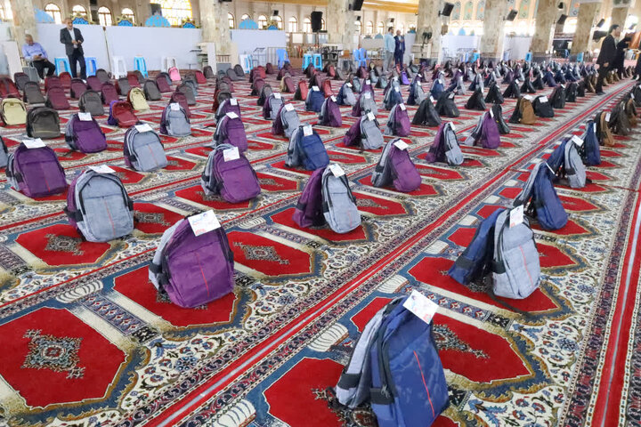 آیتالله لائینی: خدمت به دانشآموزان باید با ترویج علم، عقلانیت و اخلاق همراه باشد