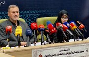 تجلیل بنیاد شهید از خانواده شهید تنگسیری