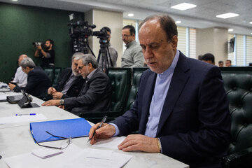 حمیدرضا حاجی‌بابایی، نایب رئیس مجلس شورای اسلامی در نشست علنی مجازی مجلس شورای اسلامی - ۲۹ شهریور