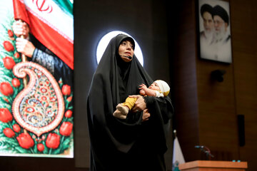  حضور الهام چرخنده بازیگر و هنرمند انقلابیاجلاسیه بانوان شهید خراسان جنوبی در بیرجند 