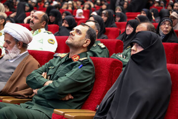  حضور ریحانه سلامی دختر شهید سردار سلامی در اجلاسیه بانوان شهید بیرجند