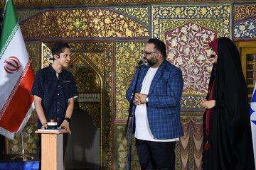 مراسم رونمایی از پوستر سی‌وهشتمین جشنواره فیلم کودکان و نوجوانان - اصفهان
