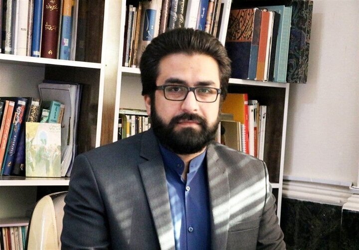 مدیر حوزه هنری لرستان: هنر می‌تواند در تغییر نگرش جامعه نسبت به فرزندآوری نقش‌آفرین باشد
