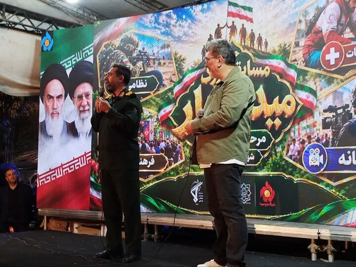 سردار ولیزاده: مردم با حضور و ایستادگی خود پشتیبان نیروهای مسلح هستند