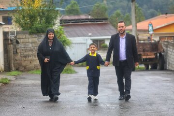 برگزاری جشن شکوفه‌ها در دبستان شهید باب الله عباسی - روستای اِندارگِلی سوادکوه شمالی