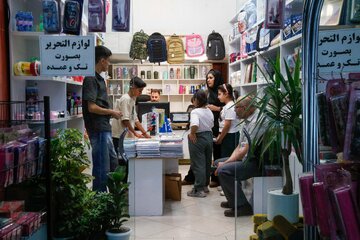 بازار نوشت افزار اصفهان در آستانه سال تحصیلی ۱۴۰۵