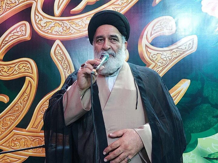 حجت‌الاسلام محمودی: حضور مردم در خیابان خار چشم دشمنان و نفوذی‌های داخلی است
