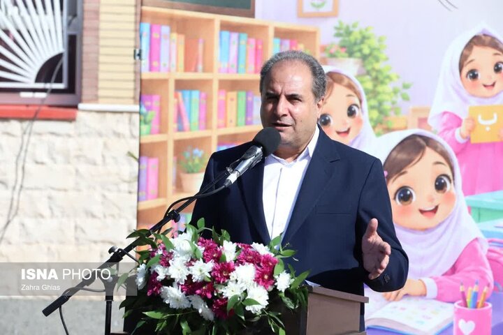 جشن شکوفه‌ها در تبریز برگزار شد؛ بیش از ۵۱ هزار کلاس‌اولی وارد مدرسه شدند