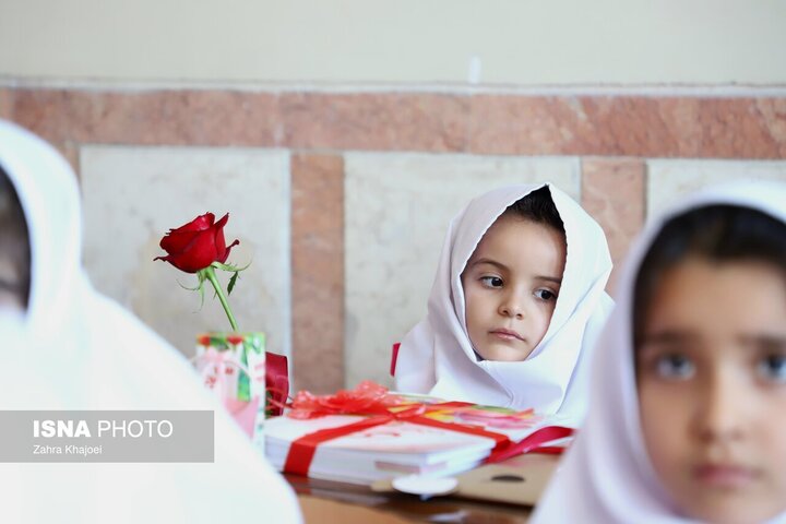 برگزاری جشن شکوفهها/ بیش از ۵۱ هزار کلاساولی وارد مدارس آذربایجان شرقی شدند