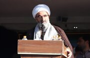 امام جمعه سمنان: امروز جان‌فدایان نظام اسلامی همچون بنیانی مرصوص در برابر دشمن ایستاده‌اند