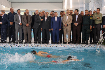 علیرضا کاظمی‌، وزیر آموزش و پرورش در آیین مهر کریمانه به مناسبت آغاز سال تحصیلی آیین مهر کریمانه به مناسبت آغاز سال تحصیلی ۱۴۰۵ - ۱۴۰۶
