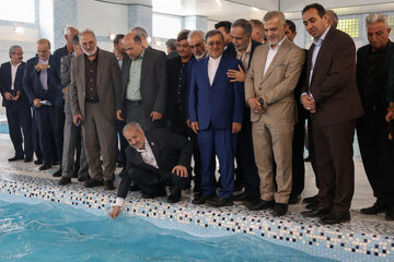علیرضا کاظمی‌، وزیر آموزش و پرورش در آیین مهر کریمانه به مناسبت آغاز سال تحصیلی آیین مهر کریمانه به مناسبت آغاز سال تحصیلی ۱۴۰۵ - ۱۴۰۶
