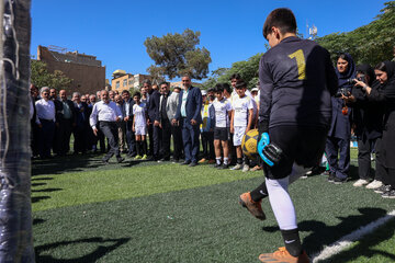 علیرضا کاظمی‌، وزیر آموزش و پرورش در آیین مهر کریمانه به مناسبت آغاز سال تحصیلی آیین مهر کریمانه به مناسبت آغاز سال تحصیلی ۱۴۰۵ - ۱۴۰۶
