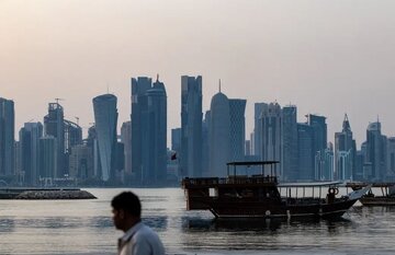 قطر به استقراض روی آورد