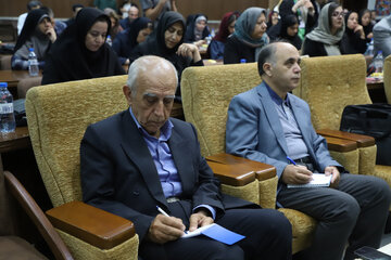نشست خبری مدیر کل فرهنگ و ارشاد اسلامی آذربایجان شرقی