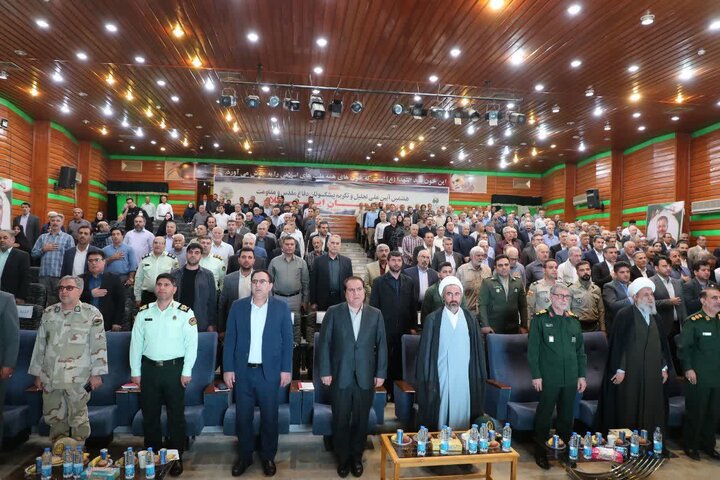 استاندار ایلام: دفاع مقدس نقطه آغاز خودکفایی انقلاب است