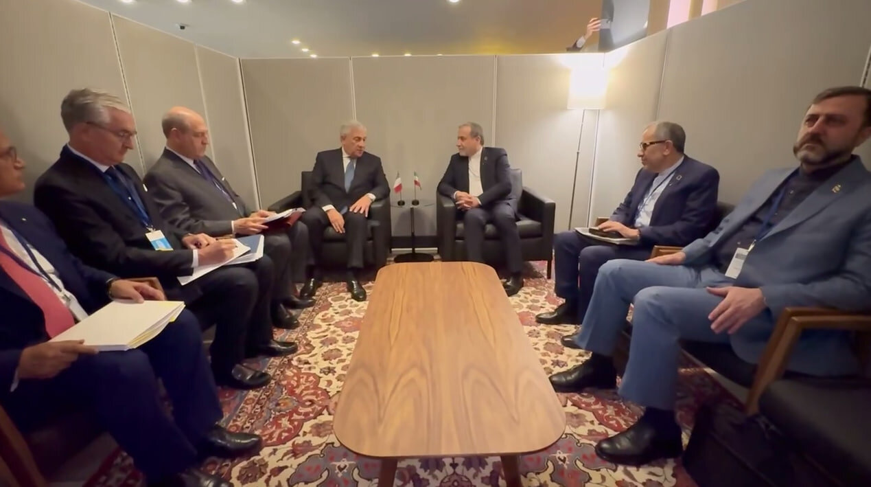 عراقچی خطاب به همتای ایتالیایی میزبانی از پایگاه های آمریکا به مثابه همدستی در تجاوز است