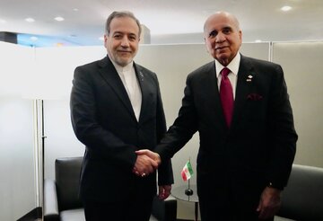 عراقچی: بازگشت امنیت به تنگه هرمز مستلزم توقف اقدامات ناامن‌ساز آمریکا است