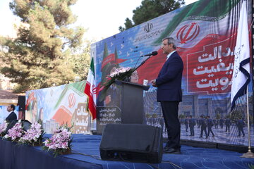 استاندار خراسان رضوی: امسال باید اولویت اصلی کیفیت آموزش و مهارت‌آموزی باشد