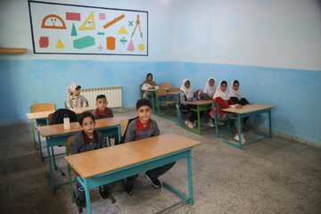 آیین نواختن زنگ مهر در مدرسه شهید محمدی زیراب-سوادکوه