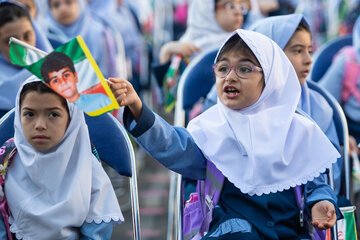 آیین آغاز سال تحصیلی ۱۴۰۵ با حضور محمدرضا عارف،‌ معاون اول رئيس جمهور