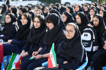 آیین نواختن زنگ مهر در مدرسه فاطمه‌الزهرا - اردبیل