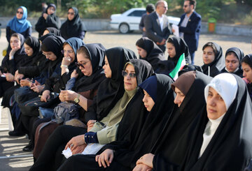 آیین نواختن زنگ مهر در مدرسه فاطمه‌الزهرا - اردبیل