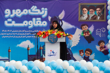 مشاور وزیر آموزش و پرورش: آینده درخشان ایران از مدرسه آغاز می‌شود
