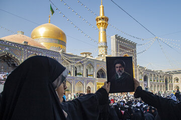 آیین نواختن زنگ مهر در حرم مطهر رضوی - مشهد