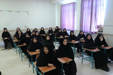 آیین نواختن زنگ مهر در دبیرستان شاهد شهید هادی - تبریز