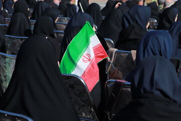 آیین نواختن زنگ مهر در دبیرستان شاهد شهید هادی - تبریز