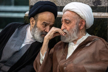 حضور آیت الله رضا استادی در تشییع پیکر آیت الله سید موسی شبیری زنجانی در قم