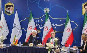 صالحی: پرچم ما حلقه پیوند بیش از ۴ هزار سال حافظه ایرانی است