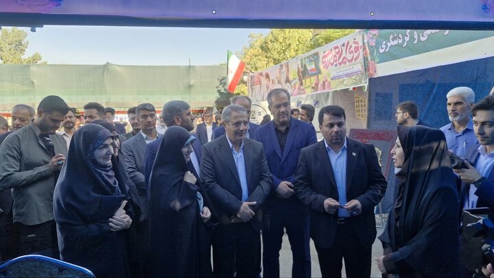 حضور معاون رئیس‌جمهور در مدرسه شهید ستاری قرچک 
