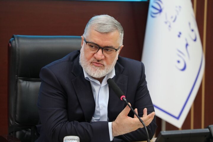 ارتقای ۹ پله‌ای تهران در سرانه آموزشی/ تکمیل و ساماندهی ۱۶ بیمارستان و ۳۸ لکه صنعتی استان
