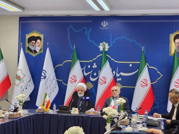 چرا نشان دیگری برای پرچم جمهوری اسلامی ایران انتخاب نشد؟