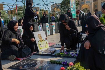 آیین ملی مهمانی لاله ها _ گلزار شهدای همدان