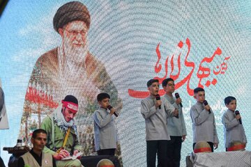 آیین ملی مهمانی لاله‌ها - گلستان شهدای اصفهان