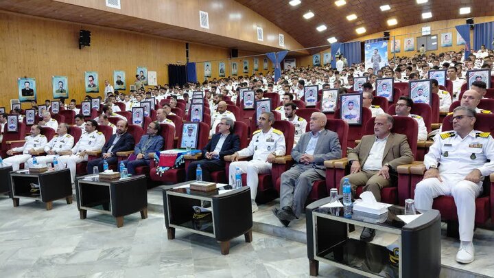 دریادار دوم مطلبی: دریادلان نیروی دریایی اجازه هیچگونه پیشروی به دشمن را نمی‌دهند