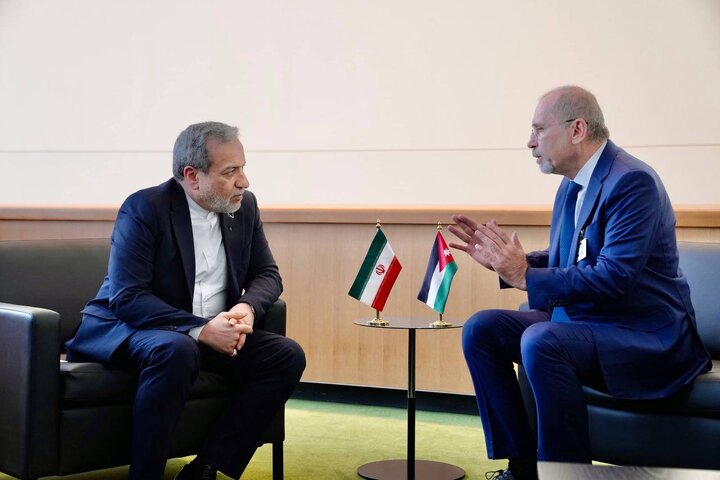 انتقاد از تبدیل قلمرو برخی کشورها به محلی برای تدارک تجاوز نظامی آمریکا و رژیم صهیونیستی