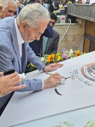 فکر می‌کنند کسی که مذهبی می‌نویسد، کلاس کارش پایین است!