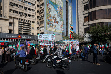 رزمایش موتور سواران جان‌فدای ایران - تهران