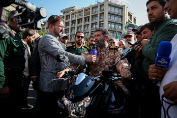 حضور سردار حسن حسن‌زاده، فرماندهِ سپاه محمد رسول‌الله تهران بزرگ در رزمایش موتور سواران جان‌فدای ایران - تهران