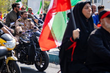 حضور سردار حسن حسن‌زاده، فرماندهِ سپاه محمد رسول‌الله تهران بزرگ در رزمایش موتور سواران جان‌فدای ایران - تهران