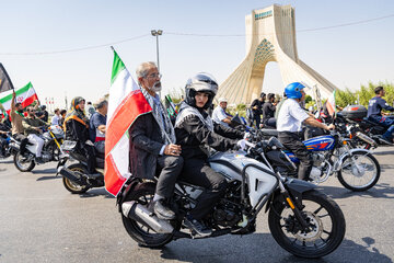 رزمایش موتور سواران جان‌فدای ایران - تهران