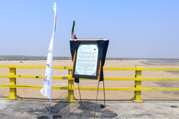  پل شهید محمد مؤیدی» (گریوه) در کیلومتر ۵۲ غرب بندرعباس (محور بندرعباس - لار، محدوده روستای لاتیدان