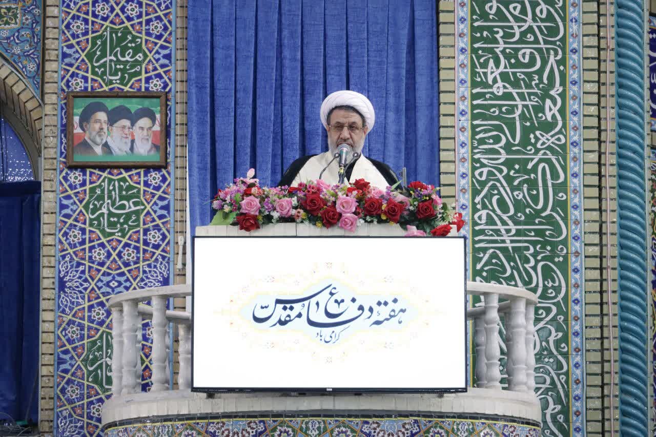 امام جمعه کرمان در برابر هیچ زورگویی تسلیم نخواهیم شد