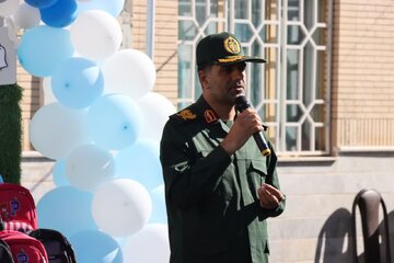 قدرت امروز ایران مرهون رشادت شهداست/ دانش‌آموزان آینده‌سازان کشورند