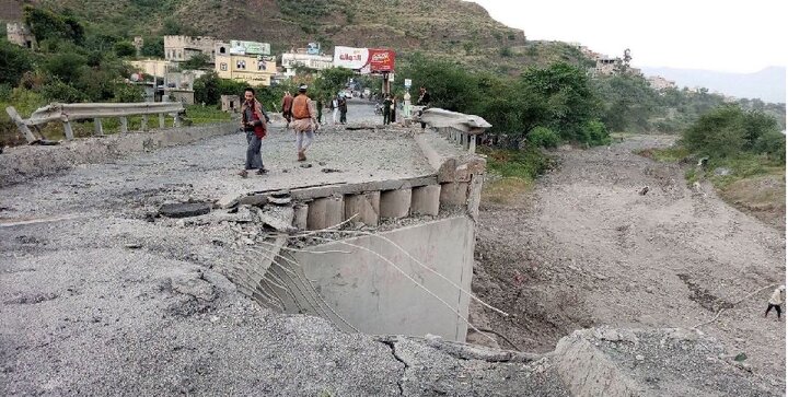 حملات هوایی عربستان به ۲ استان یمن